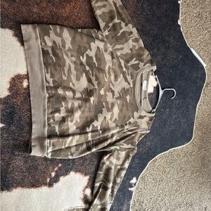 Universal Thread Olive Camouflage Sweatshirt